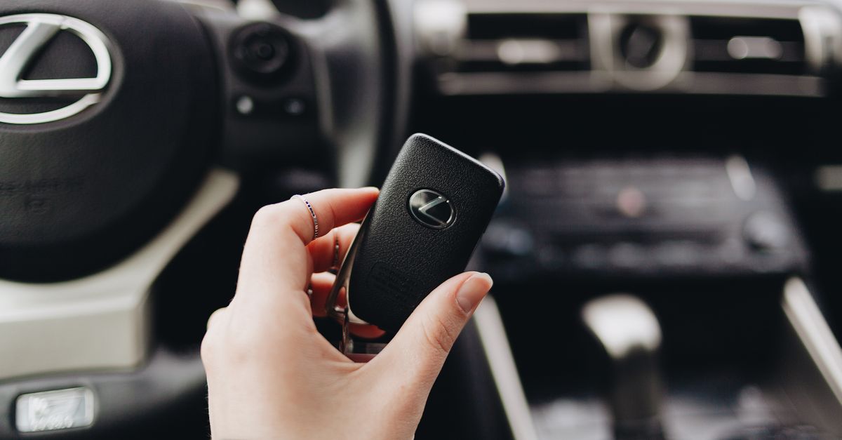 Acura car key fob — Downtown Locksmith Chicago