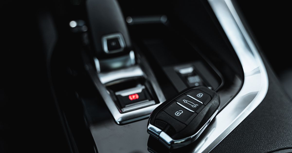 Hyundai car key fob — Downtown Locksmith Chicago