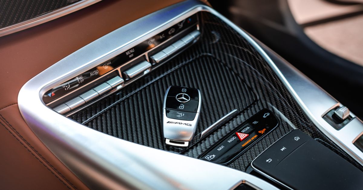 Toyota car key fob — Downtown Locksmith Chicago