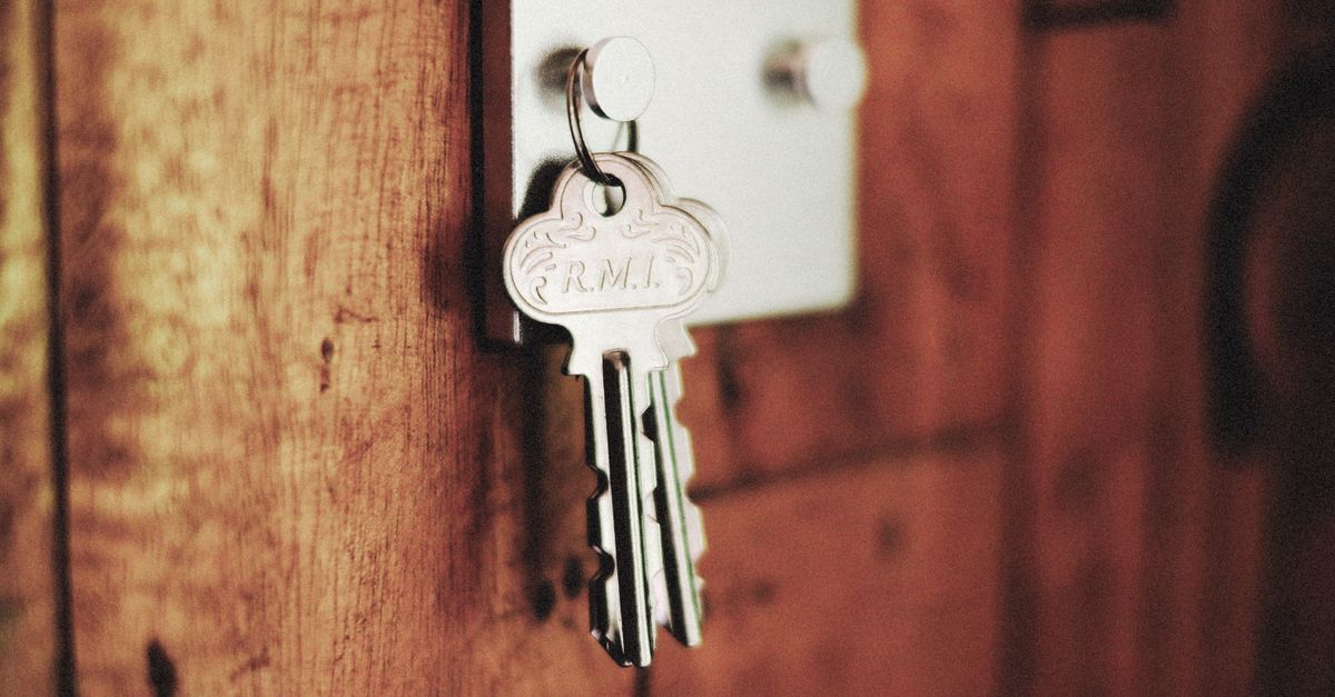 Why Keys Snap — and Why the Cylinder Type Changes Everything — Downtown Locksmith Chicago