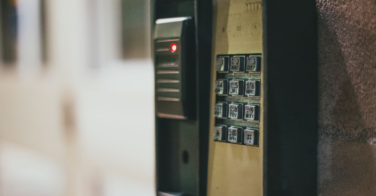 Keyless Entry and Smart Lock Installation for Renters and Owners — Downtown Locksmith Chicago