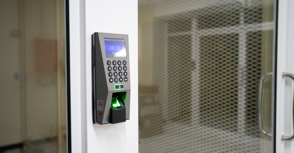 Commercial Lock Installation and Access Control Chicago — Downtown Locksmith Chicago